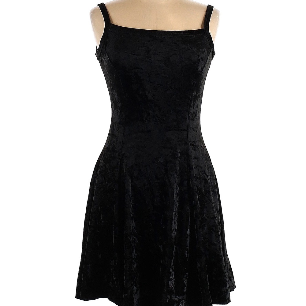Vintage velvet little black dress